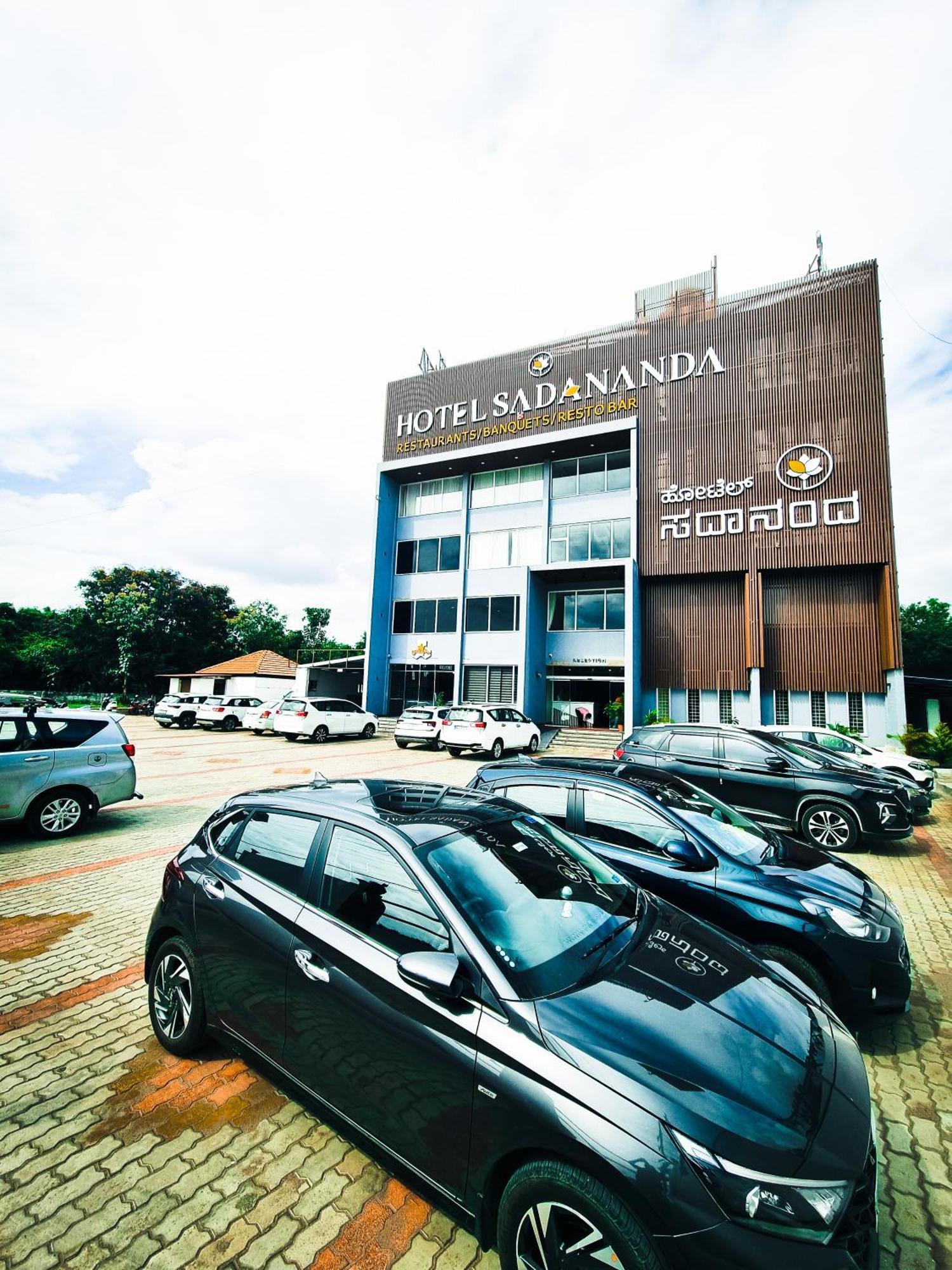 Sadanand'S Highway Inn, Tumkur Exterior photo